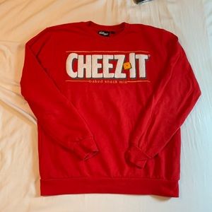 Small Kellogg cheez it sweat shirt